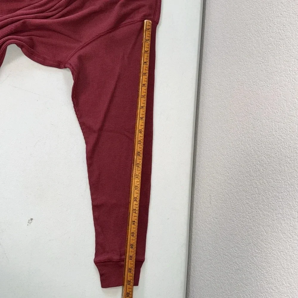Magellan Sportswear Men's Burgundy Long Sleeve Thermal Shirt Size L‎